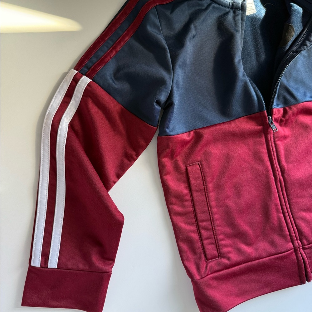 $50 Boys adidas track jacket - like new size 5 - Picture 5 of 6